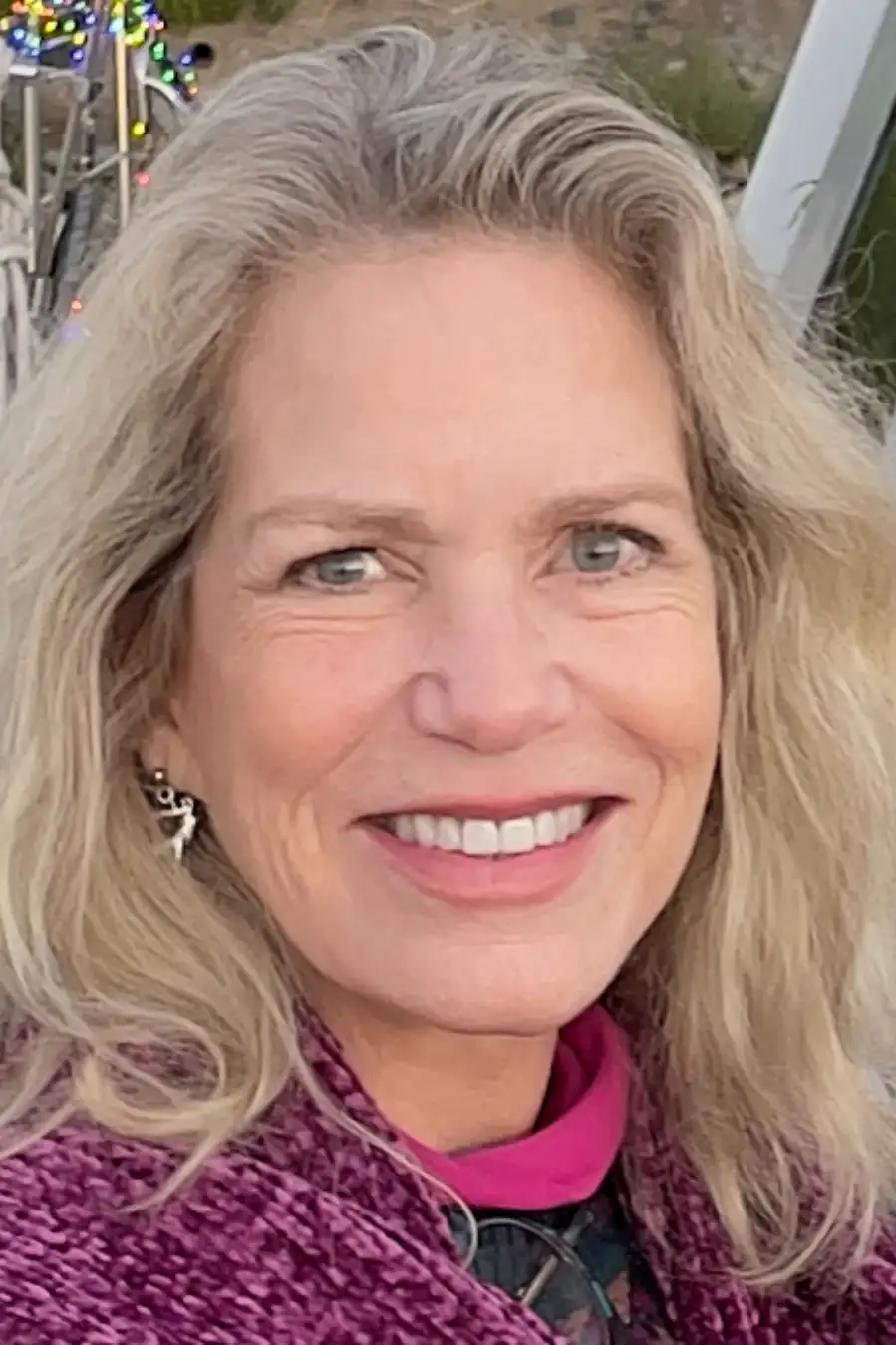 Main Image Supporting the Content of eve-simmons